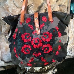 Campomaggi Large Tote Bag.  Excellent Used Condition.  AKA It Bag.